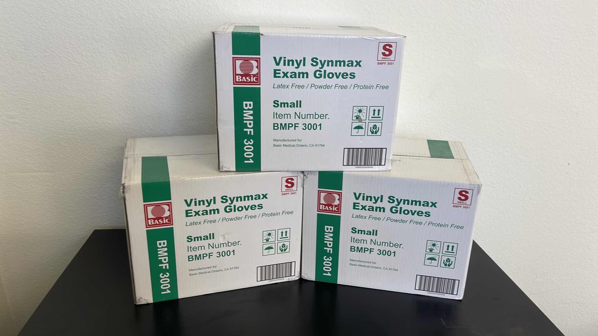 Photo 1 of 3 BOXES OF VINYL SYNMAX EXAM GLOVES SMALL (1000 GLOVES TOTAL)