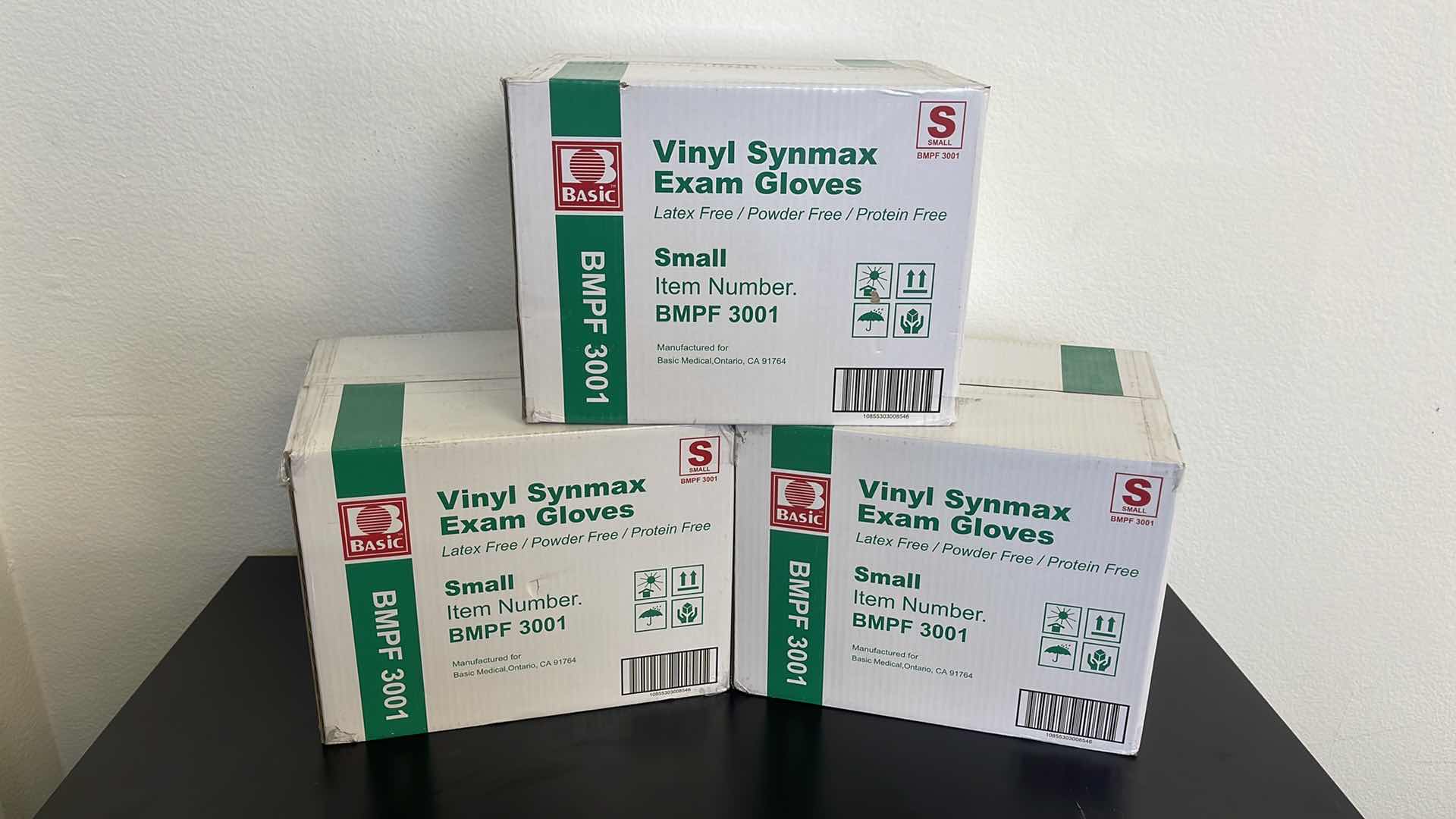 Photo 1 of 3 BOXES OF VINYL SYNMAX EXAM GLOVES SMALL (1000 GLOVES TOTAL)