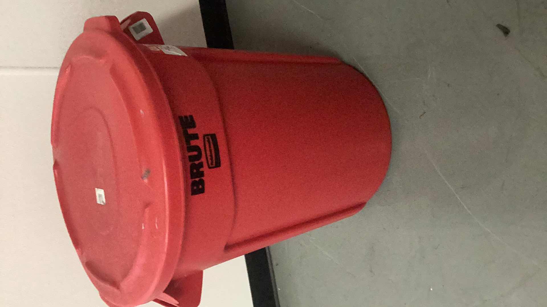 Photo 1 of RUBBERMAID BRUTE 32 GALLON HAZARDOUS WASTE CONTAINER WITH LID