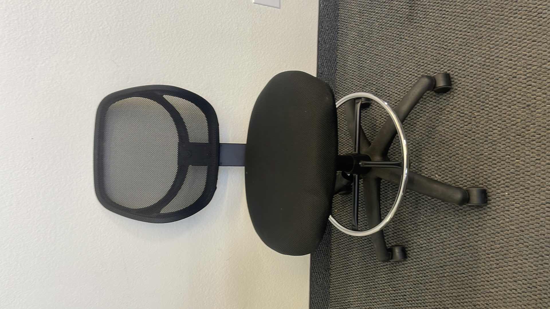 Photo 1 of LARGE ROLLING ADJ HEIGHT OFFICE CHAIR