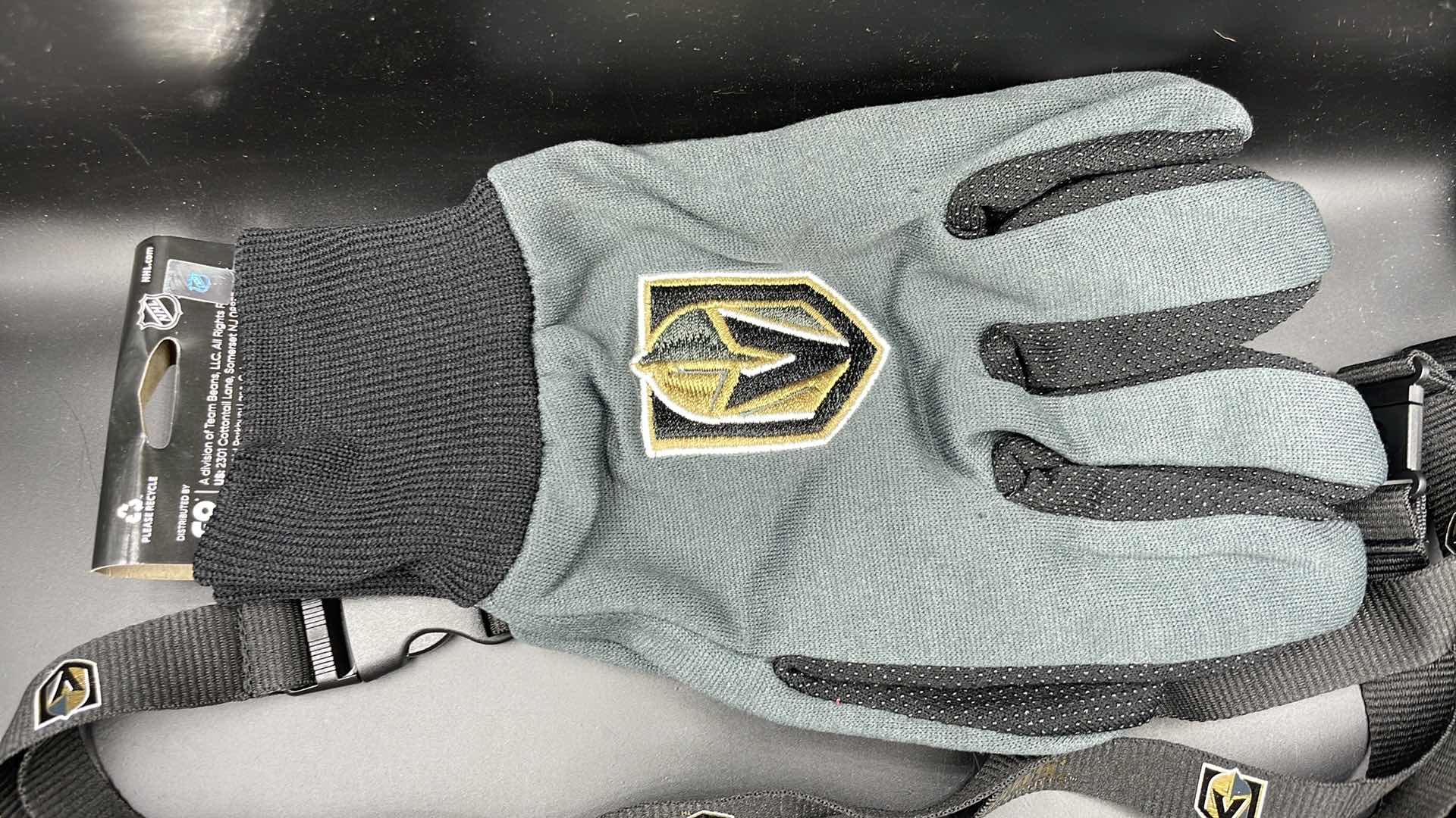 Photo 2 of 4 PC GOLDEN KNIGHTS LANYARD AND UTILITY GLOVE SET