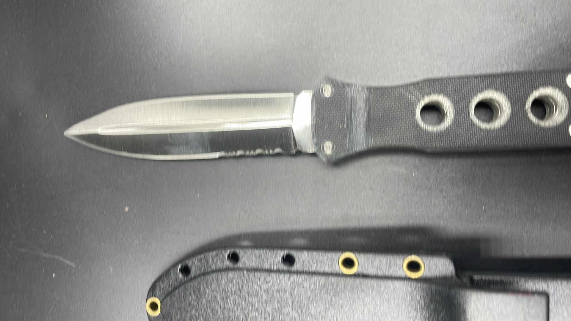 Photo 2 of HUNTING KNIFE 7” W SHEATH