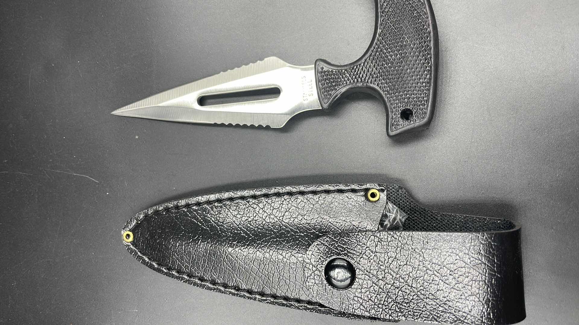 Photo 1 of DAGGER KNIFE 6” W SHEATH