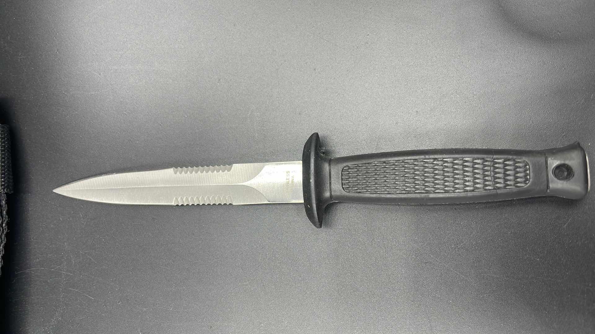 Photo 2 of 2 PC 7” KNIFE SET W SHEATH