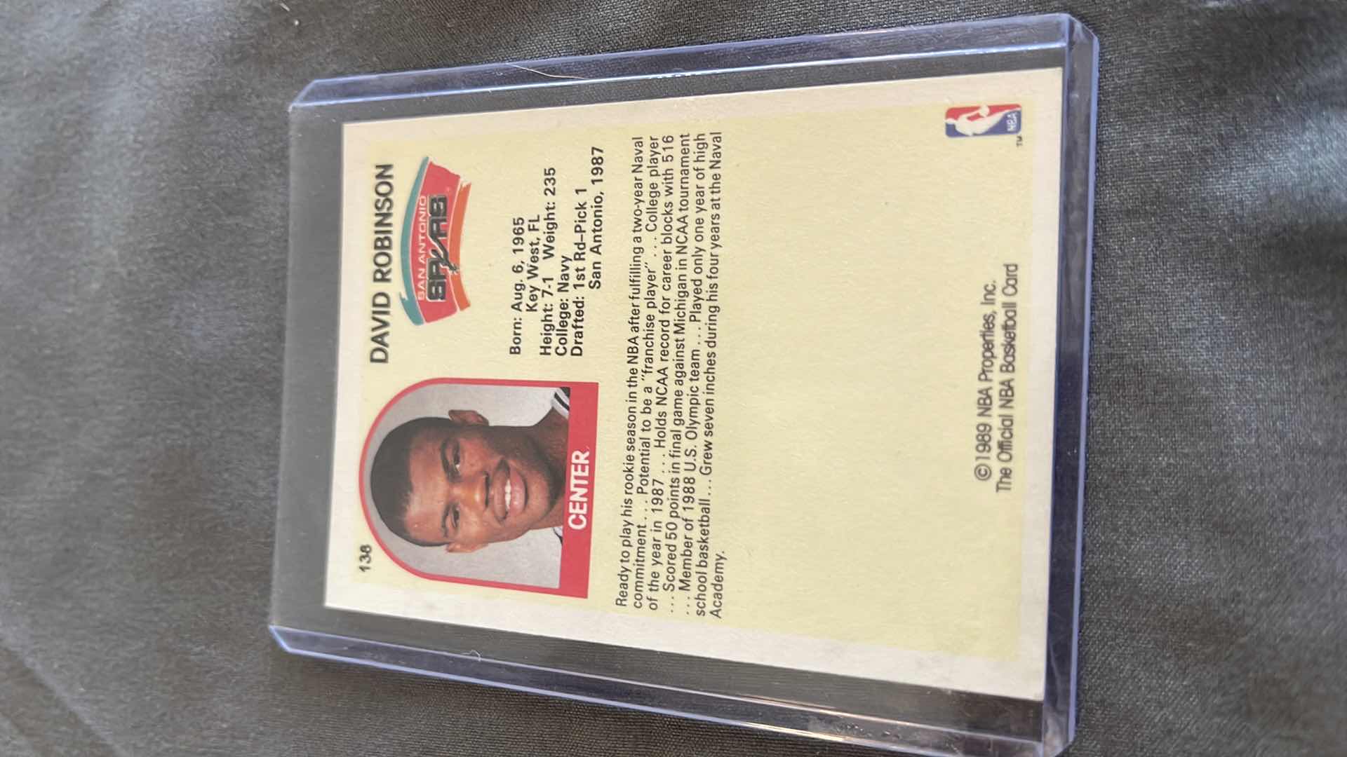 Photo 2 of 1989 DAVID ROBINSON NBA HOOPS ROOKIE CARD 136