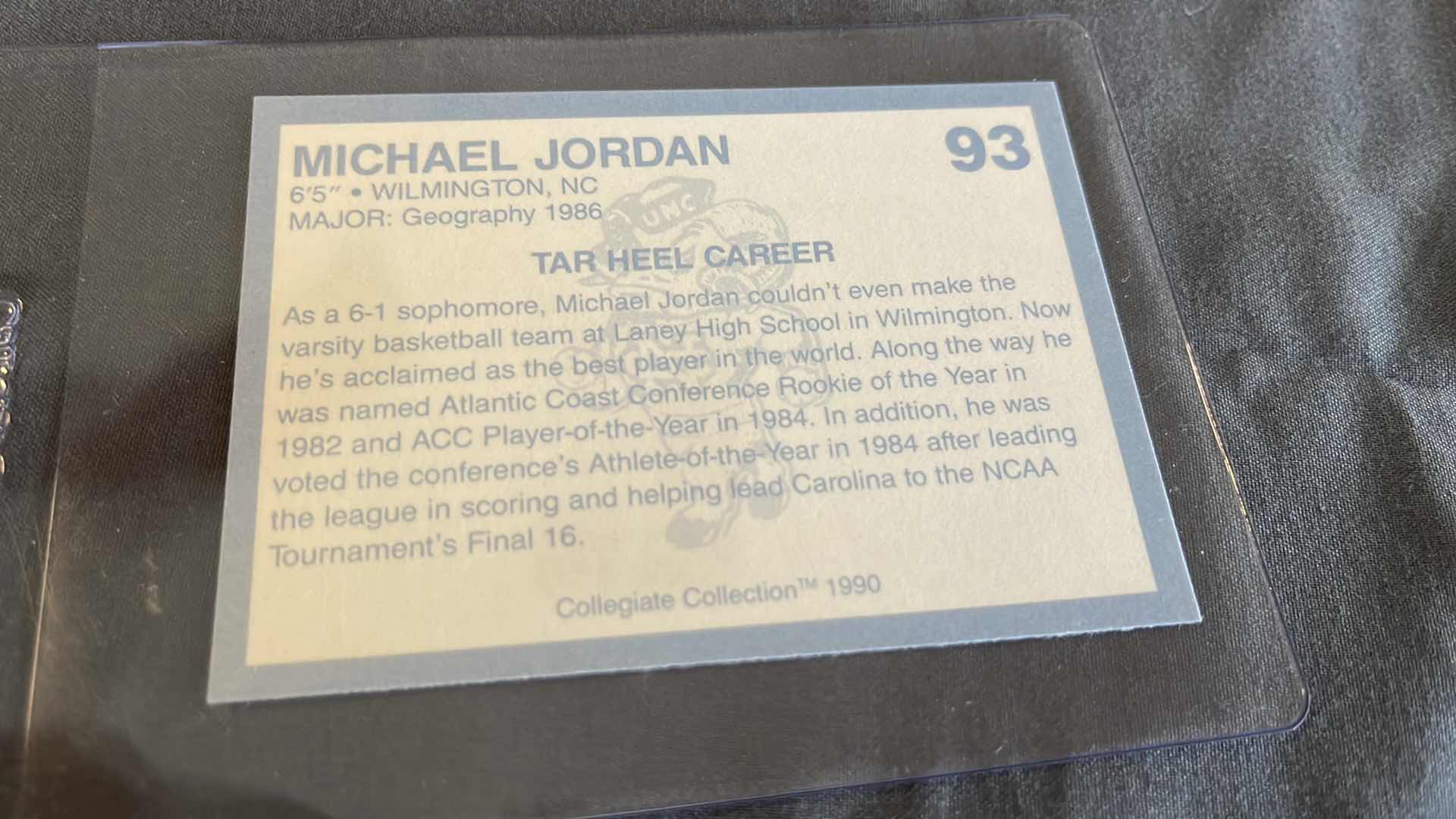 Photo 2 of 1990 MICHAEL JORDAN COLLEGIATE COLLECTIBLE CARD 93