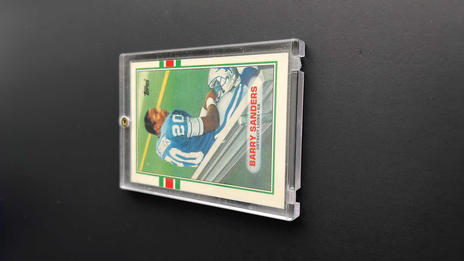 Photo 4 of 1989 BARRY SANDERS TOPPS ROOKIE CARD 83T