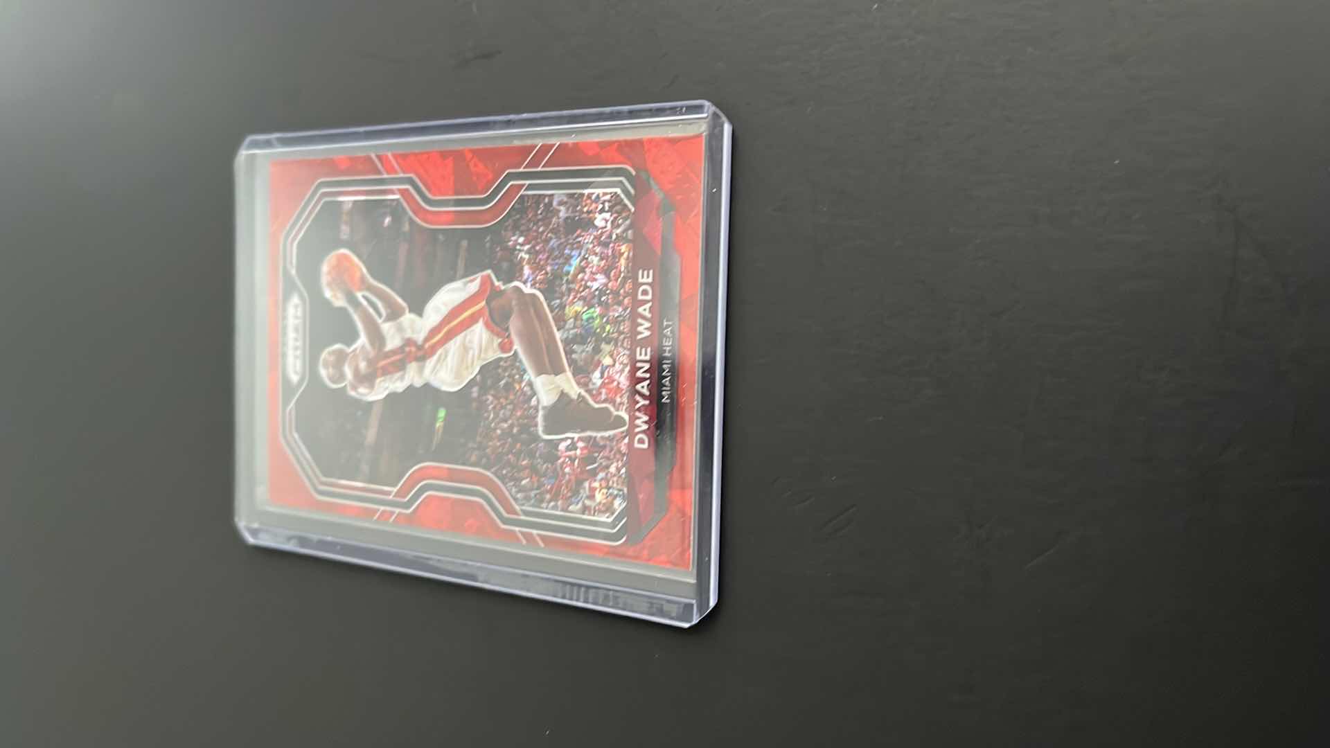 Photo 3 of 2020 DWAYNE WADE PANINI RED PRIZM CARD 195