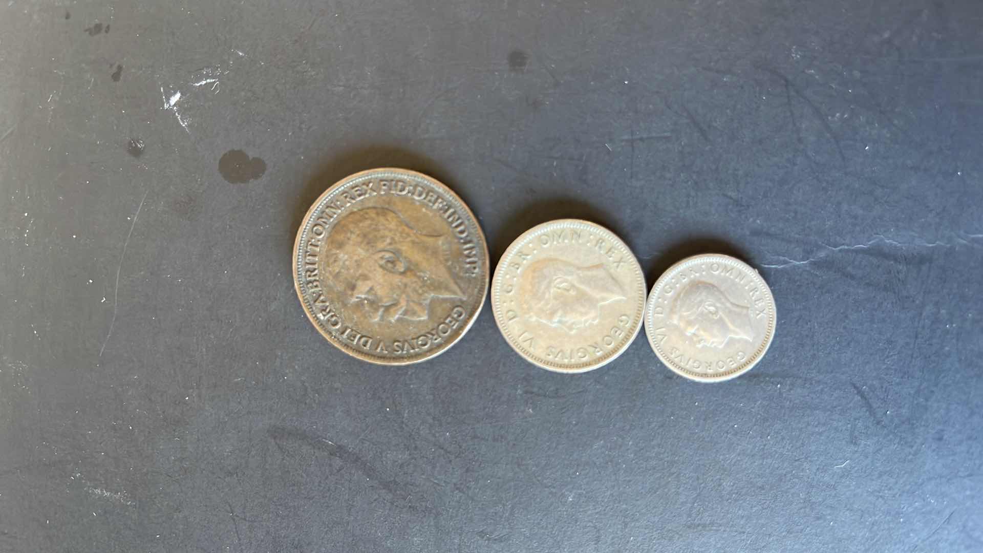 Photo 1 of ENGLAND SET OF 3 COINS