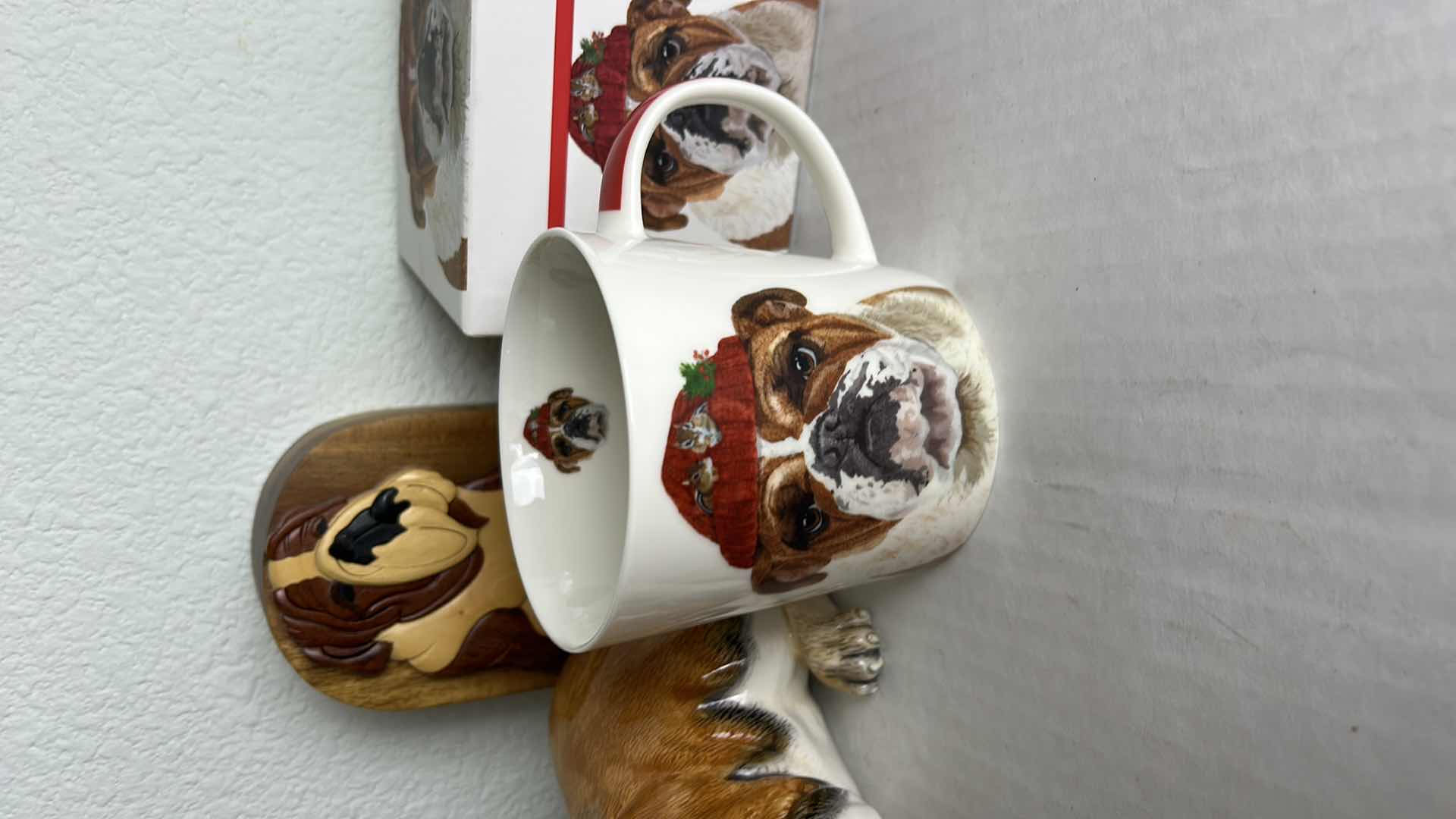 Photo 3 of DOG DECOR