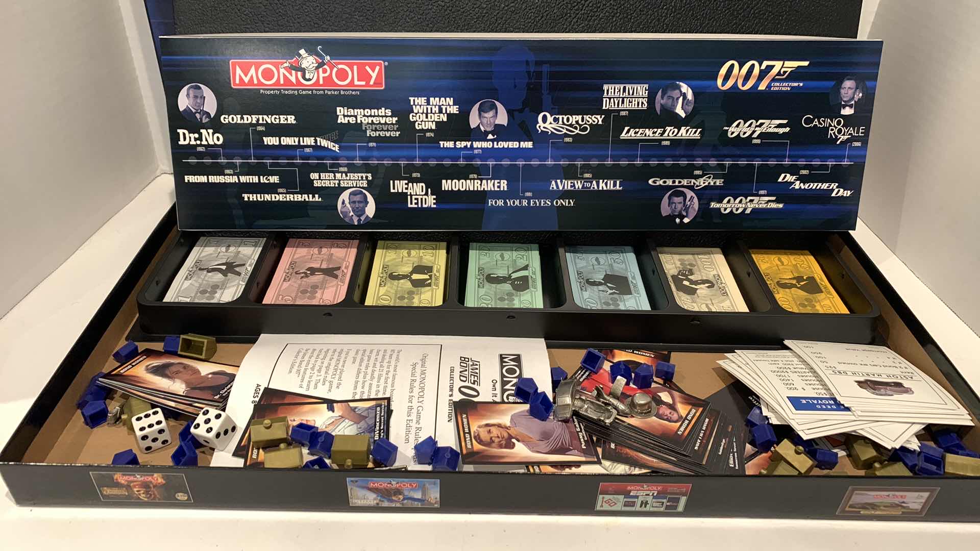 Photo 2 of MONOPOLY GAME 007 COLLECTORS EDITION