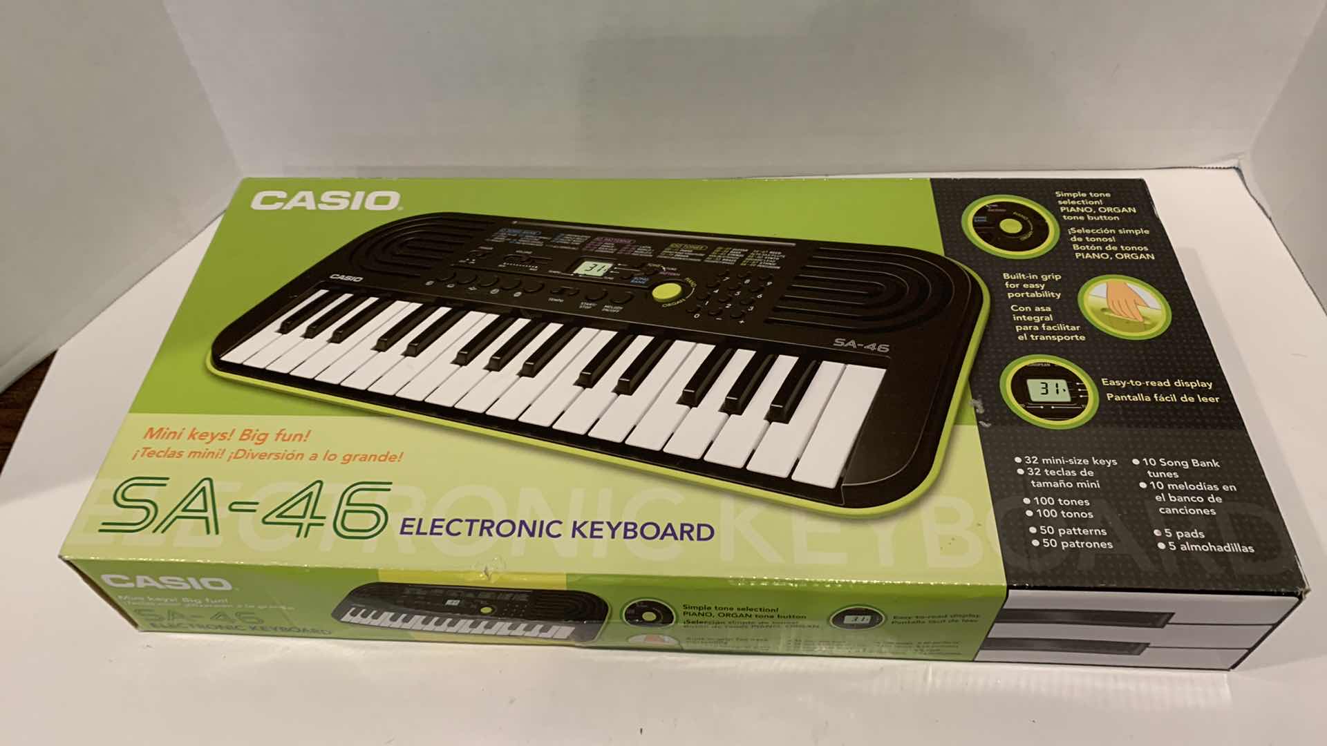 Photo 1 of CASIO SA-46 ELECTRONIC KEYBOARD