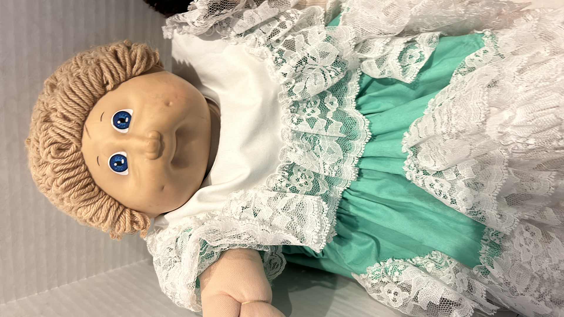 Photo 2 of 3 VINTAGE CABBAGE PATCH DOLLS