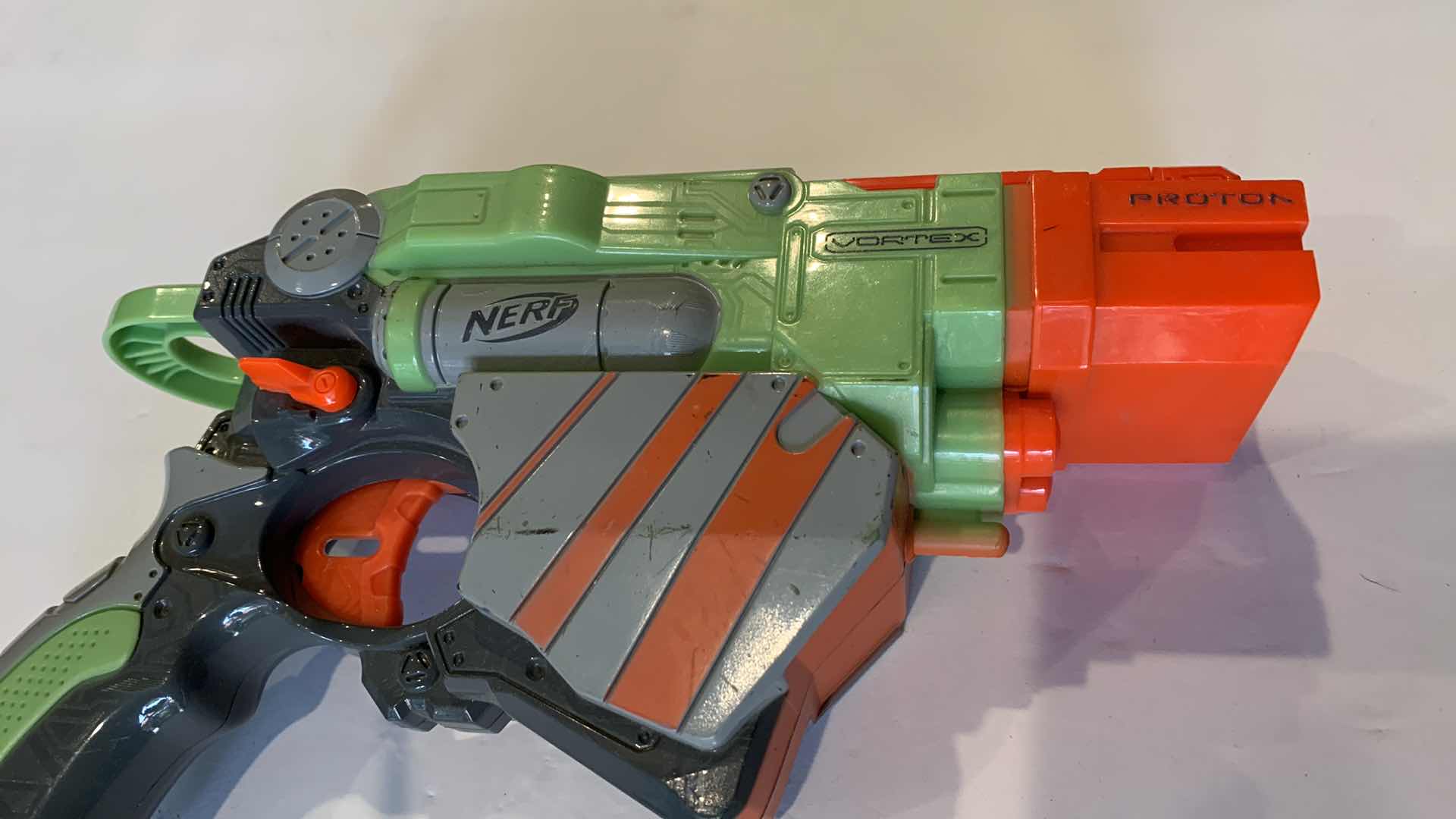 Photo 2 of Nerf  Vortex PROTON