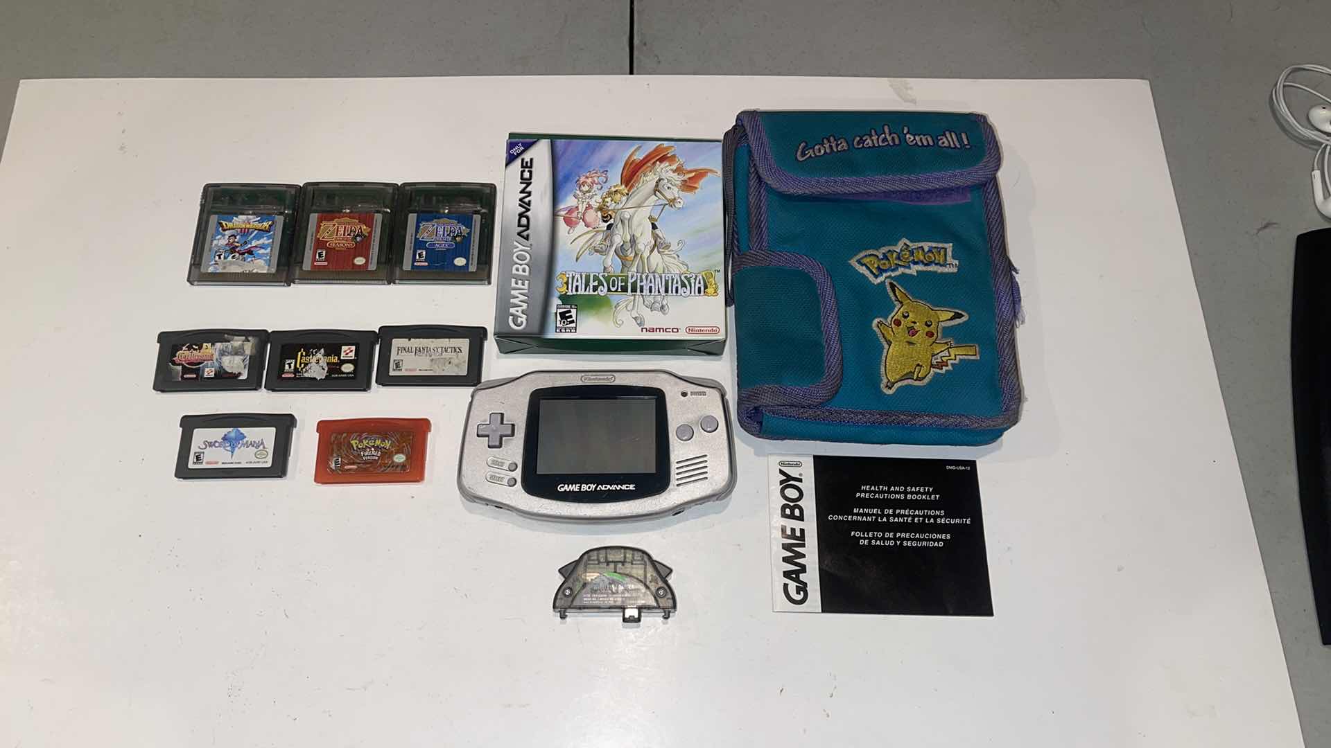 Photo 1 of GAME BOY ADVANCE CONSOLE AND ASSORTED GAMES SET