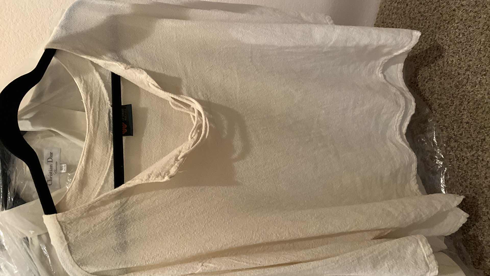 Photo 2 of 7- MENS DRESS SHIRTS SIZE LARGE