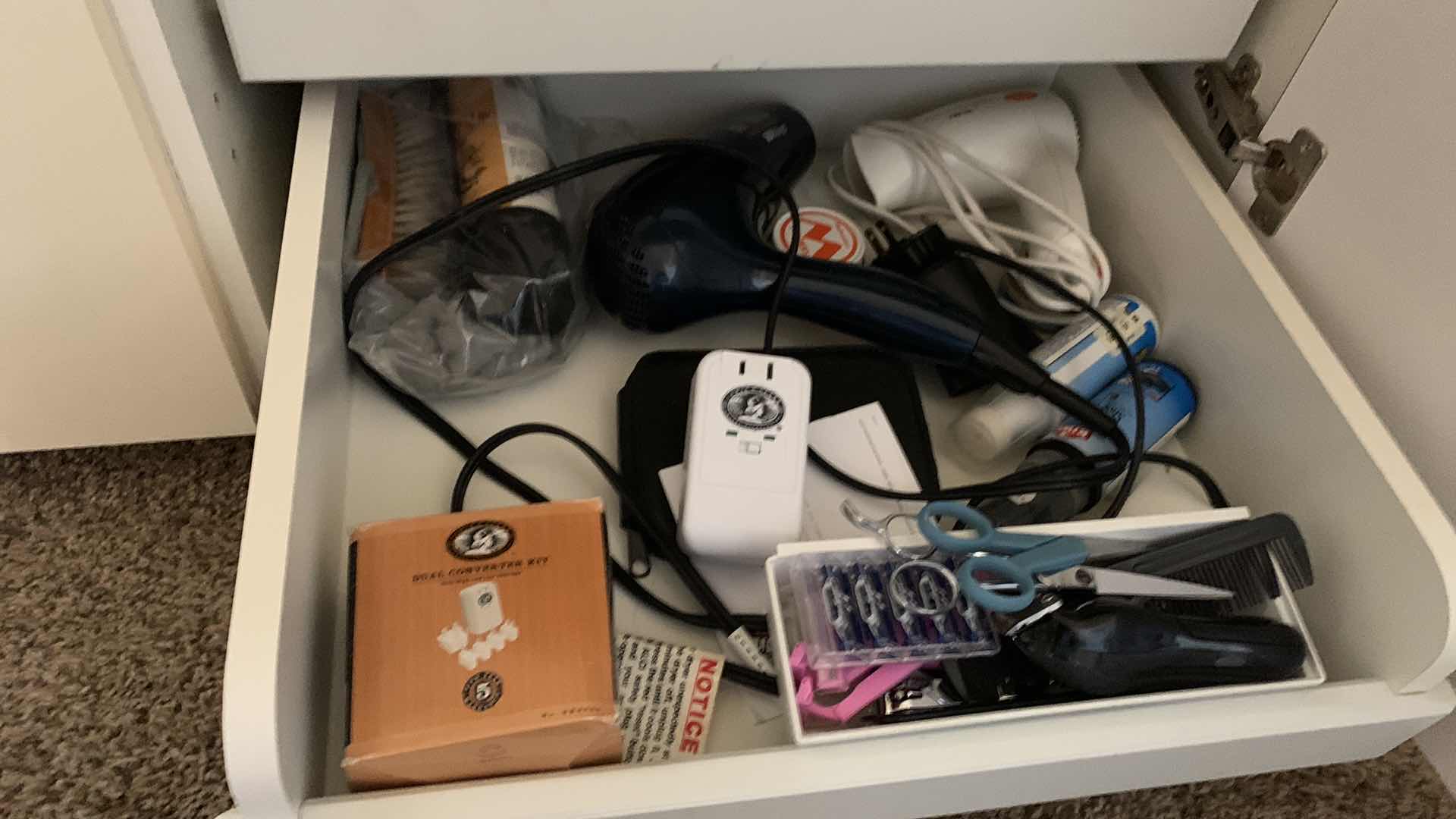 Photo 1 of CONTENTS OF DRAWER