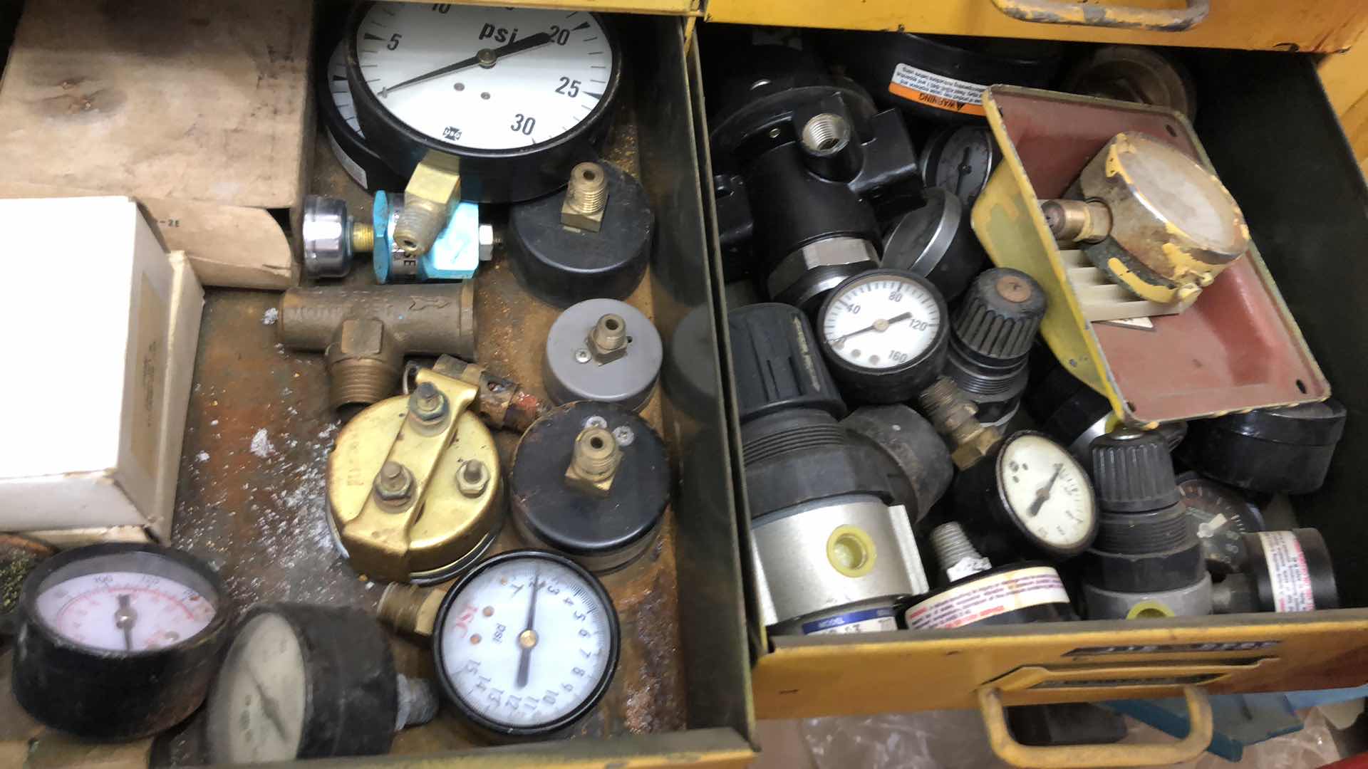 Photo 1 of 2 TRAYS OF AIR GAUGES AND AIR REGULATORS