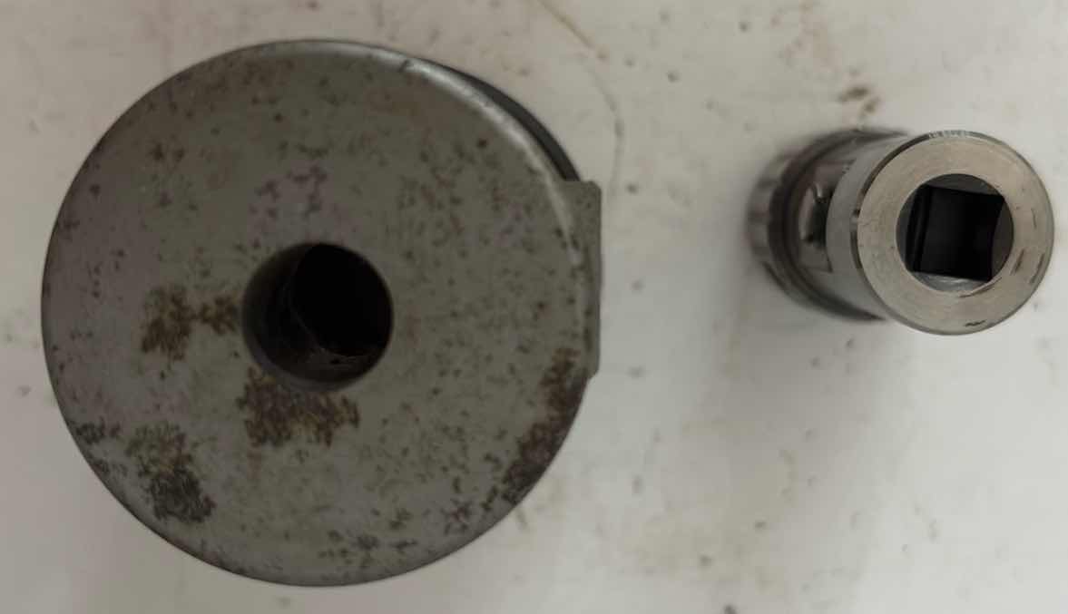 Photo 1 of (2)PCS JACOB CHUCK