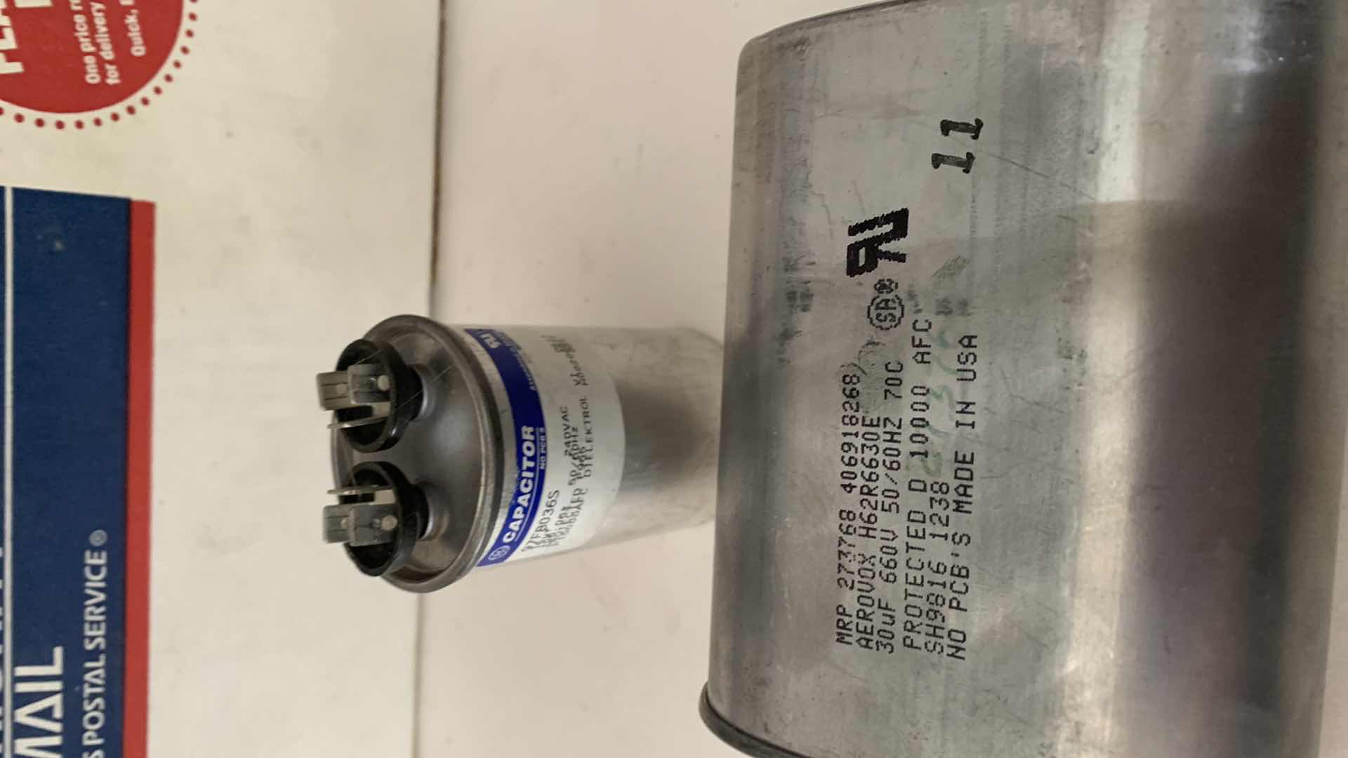 Photo 1 of CAPACITORS