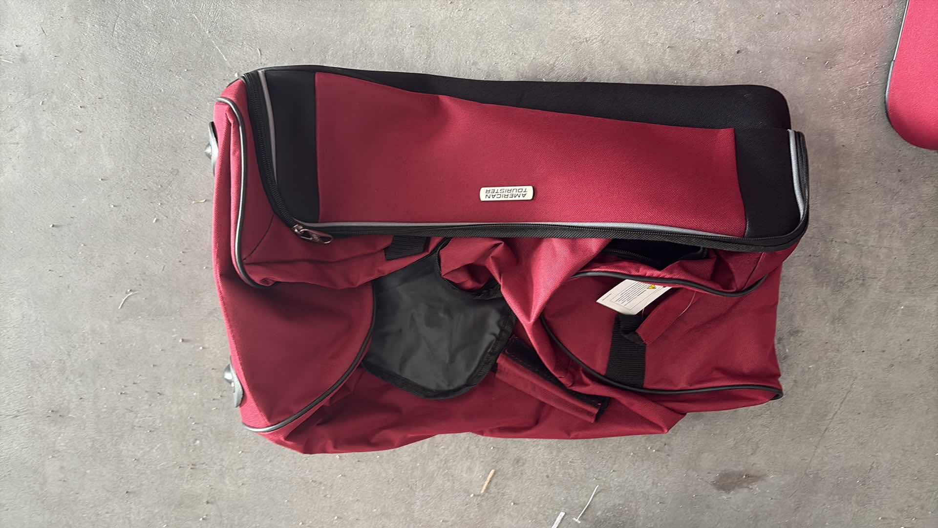 Photo 1 of (4)PCS NEW AMERICAN TOURISTER SOFT-SIDE LUGGAGE H27”