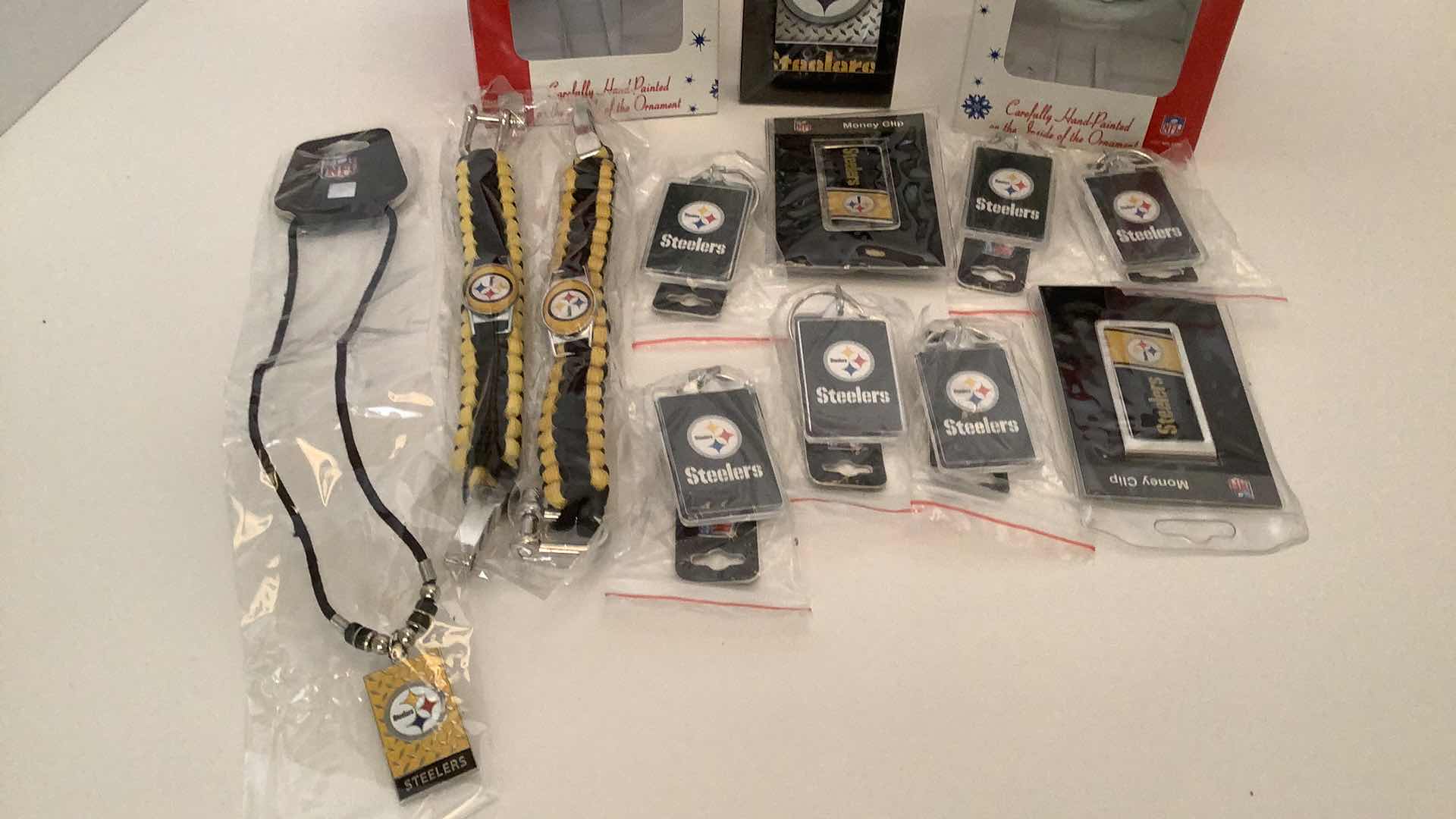 Photo 3 of NFL FAN PACK STEELERS