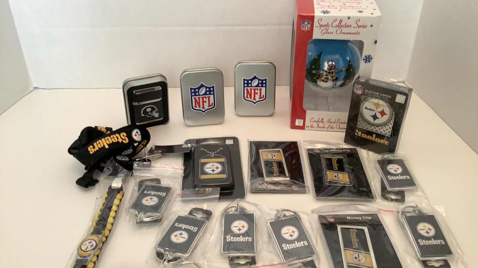 Photo 2 of NFL FAN PACK STEELERS