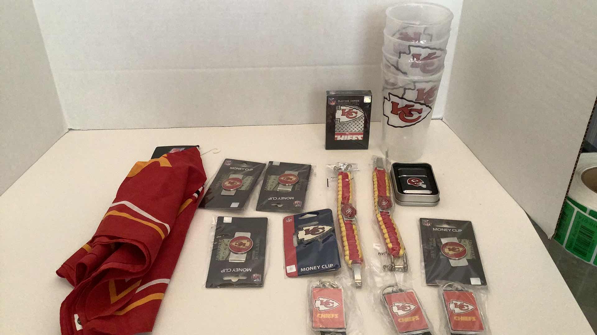 Photo 1 of NFL FAN PACK CHIEFS