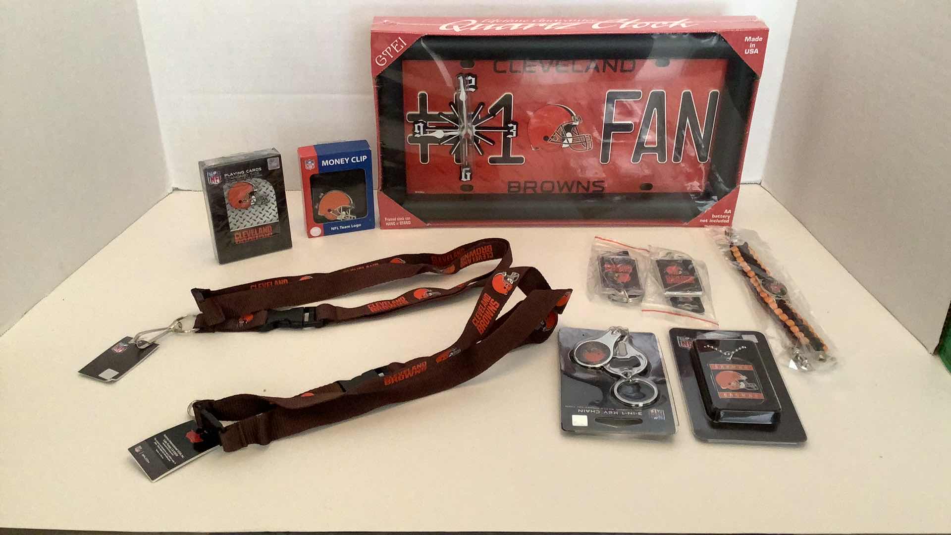 Photo 1 of NFL FAN PACK CLEVELAND BROWNS