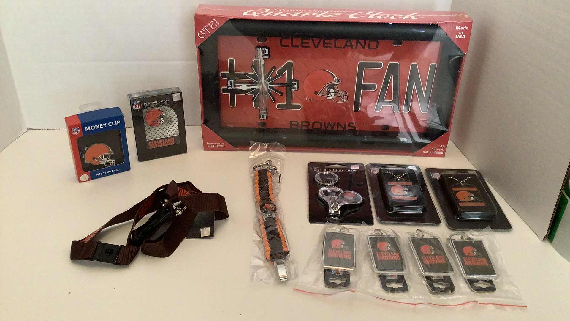 Photo 1 of NFL FAN PACK CLEVELAND BROWNS