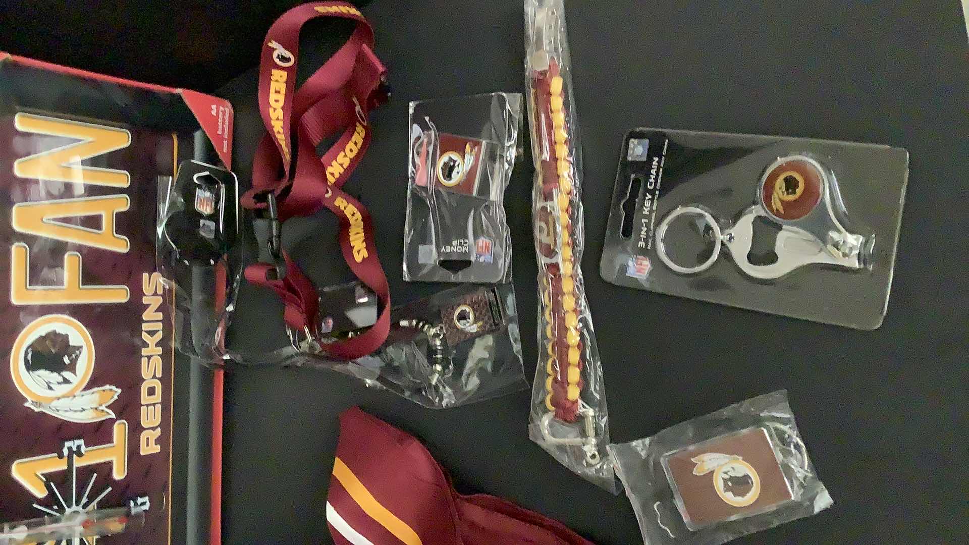 Photo 4 of NFL FAN PACKAGE REDSKINS