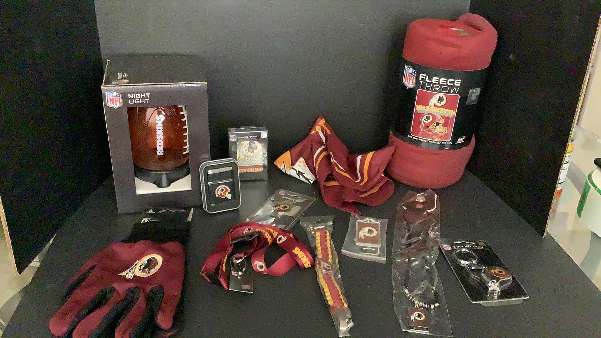 Photo 1 of NFL FAN PACKAGE REDSKINS