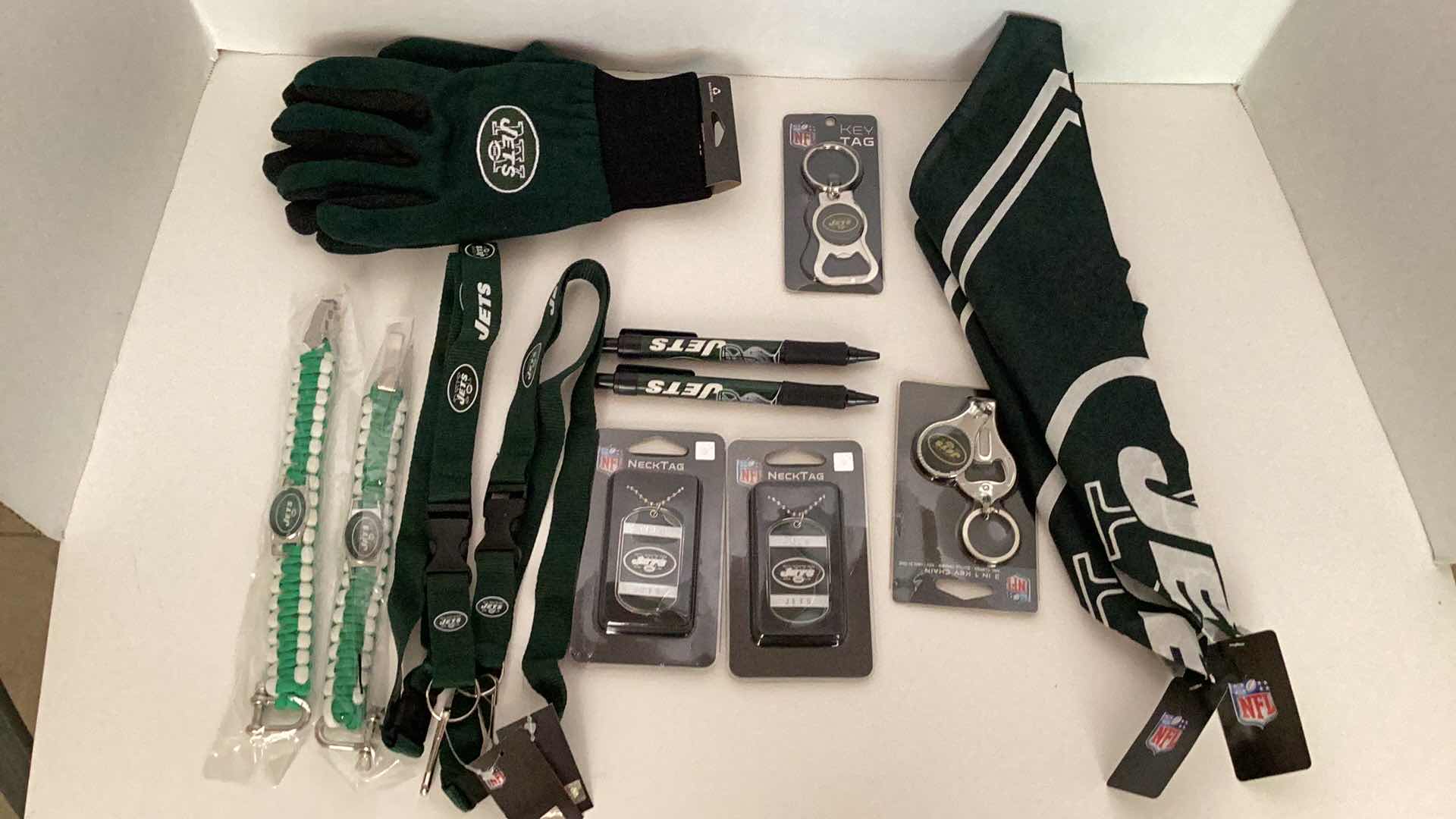 Photo 2 of NFL FAN PACK JETS