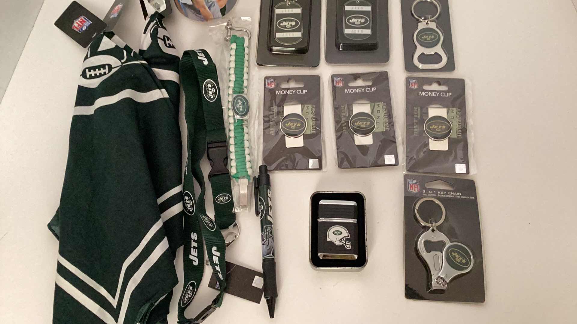 Photo 2 of NFL FAN PACK JETS