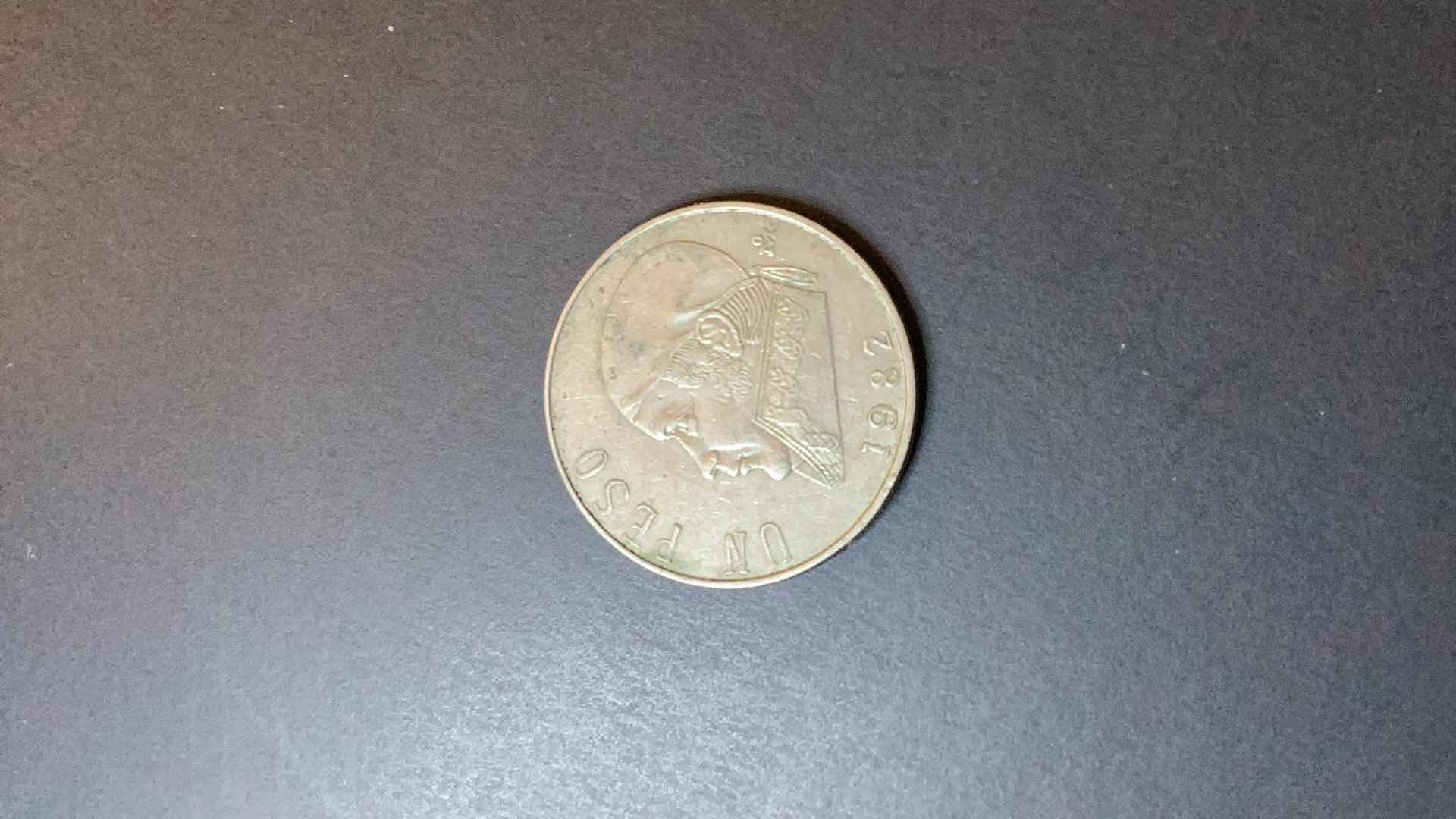 Photo 2 of ESTADOS UNIDOS MEXICANOS 1982 UN PESO