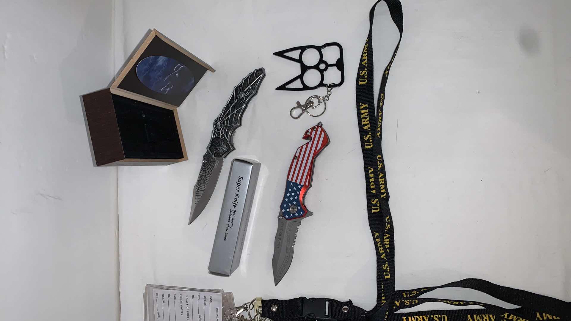 Photo 3 of SET OF U.S. ARMY LANYARDS WITH SUPER KNIFE, SPIDER-MAN KNIFE, AND CAT EYE MELEE PROTECTION