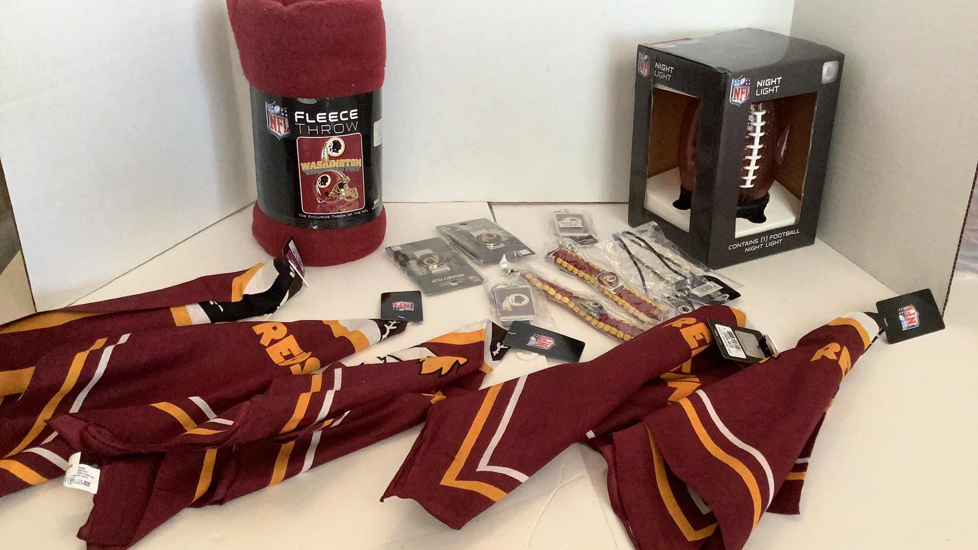 Photo 1 of NFL FAN PACK  WASHINGTON REDSKINS