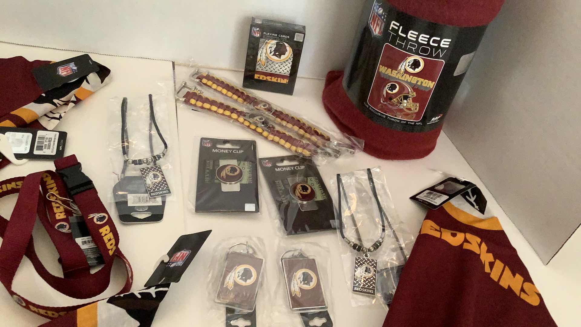 Photo 3 of NFL FAN PACK  WASHINGTON REDSKINS