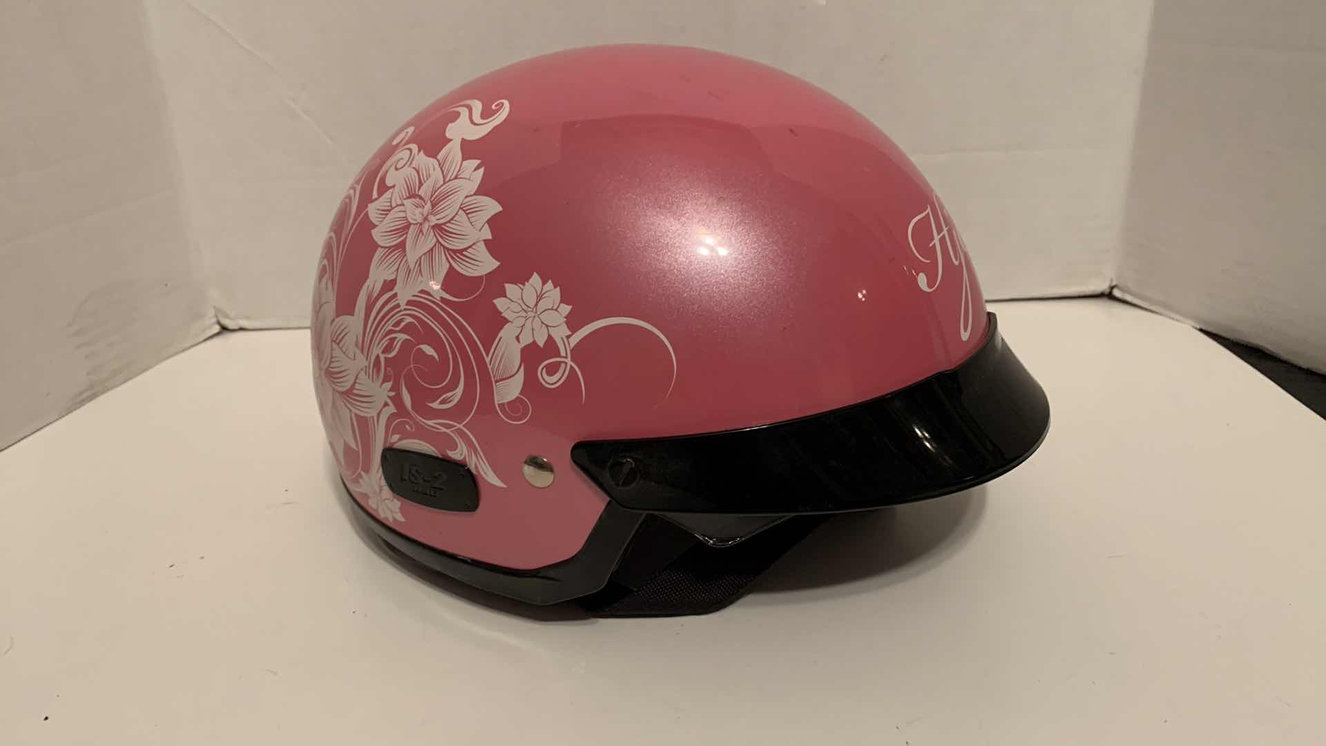 Photo 1 of WOMENS MOTORCYCLE HELMET HJC IS-2 SIZE S