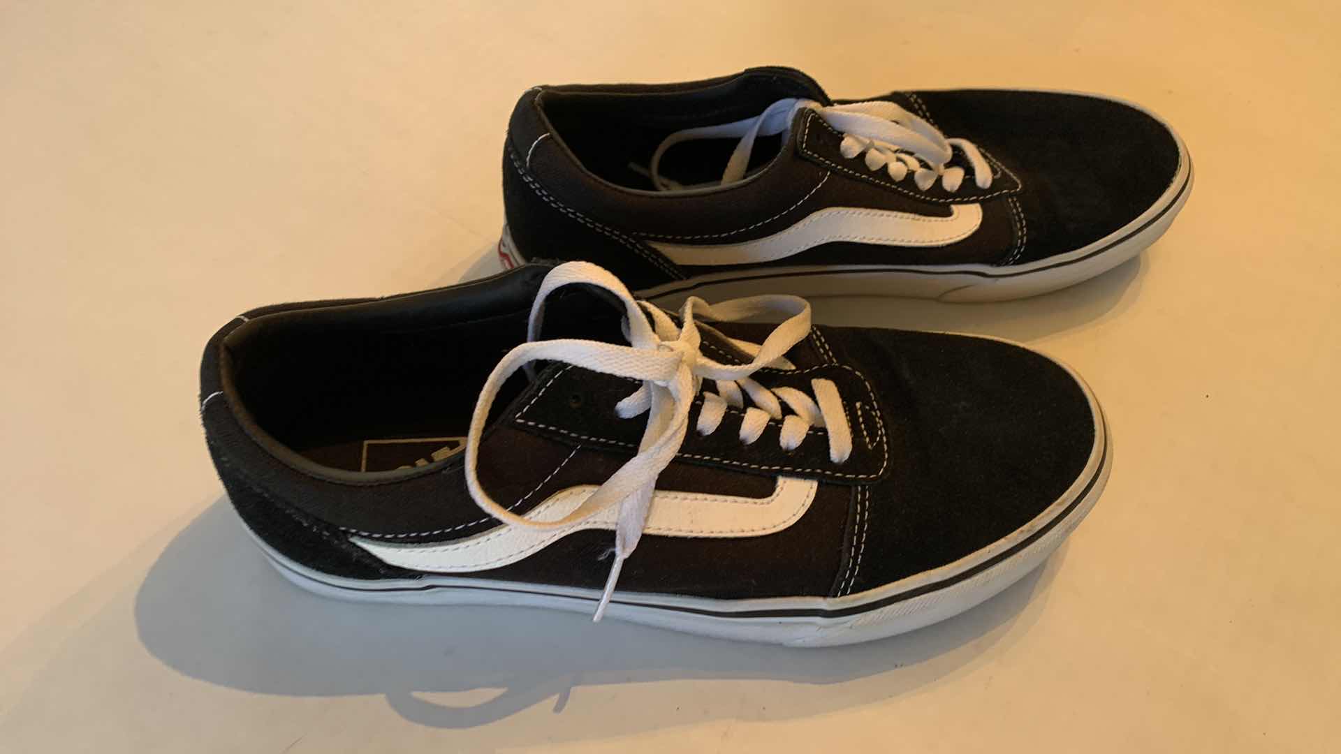 Photo 1 of MENS SUEDE VANS SIZE 8