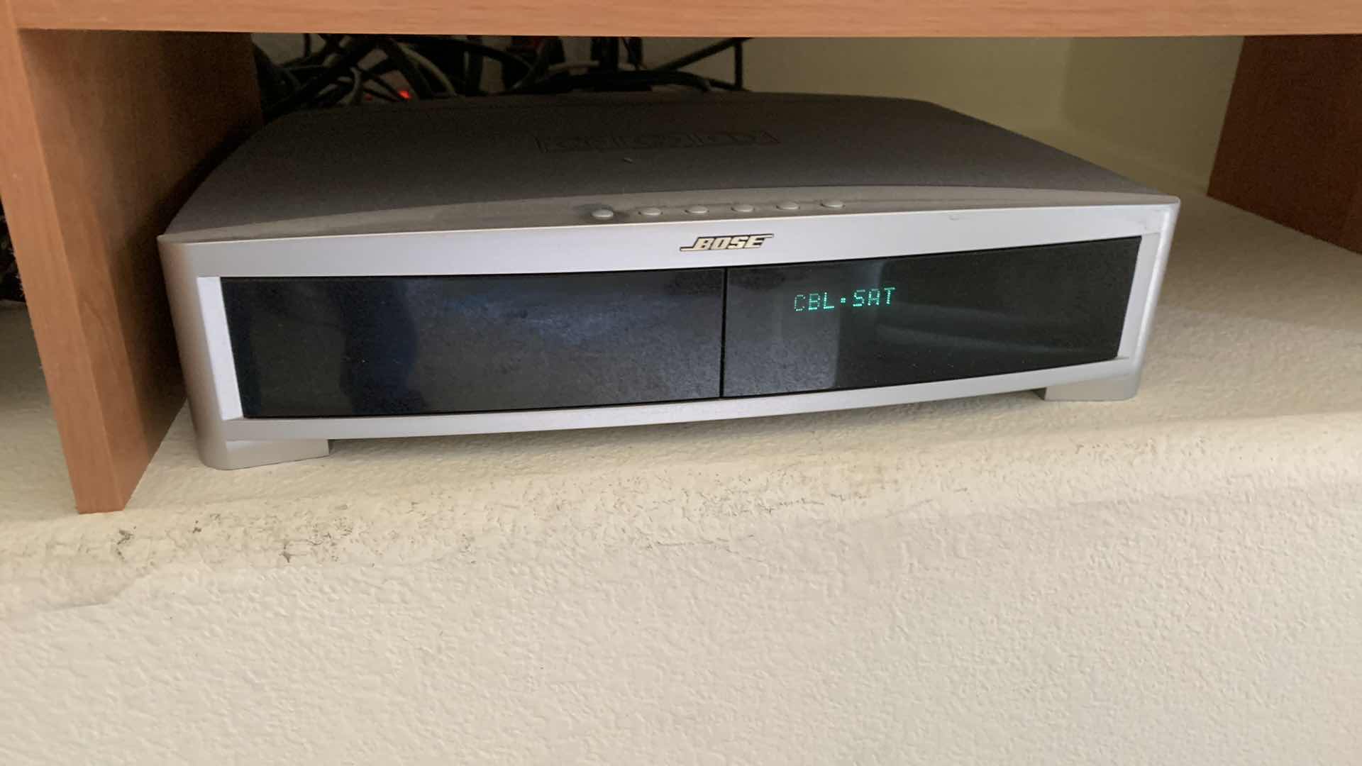 Photo 3 of BOSE 3-2-1 SERIES III DVD HOME ENTERTAINMENT SYSTEM