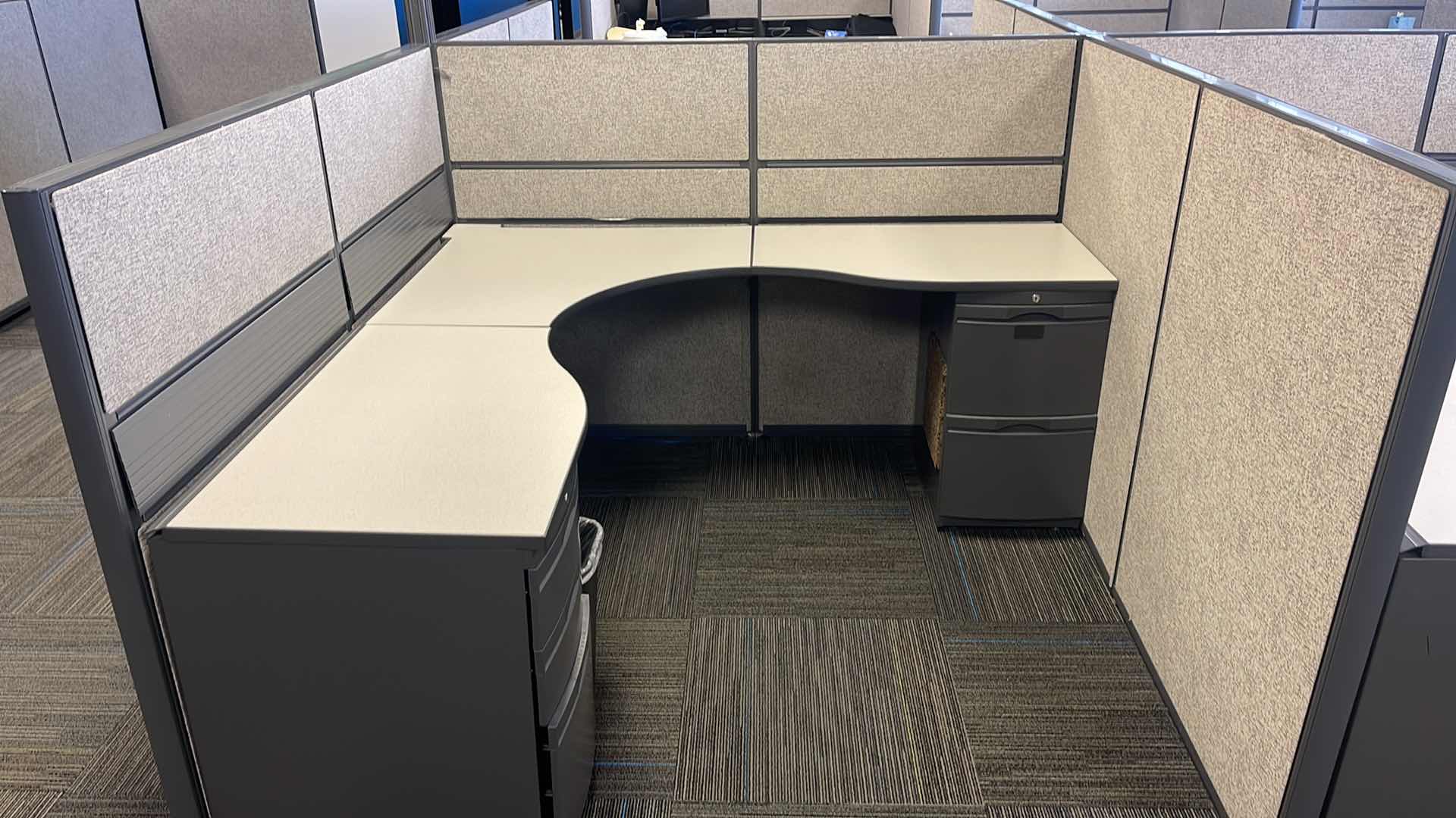 Photo 6 of 6 PC CUBICAL SET W 5 DRAWER MEDAL BASE DESKS 76” X 76” H50” (BUYER TO DISASSEMBLE & REMOVE FROM 2ND STORY OFFICE BUILDING W ELEVATOR)