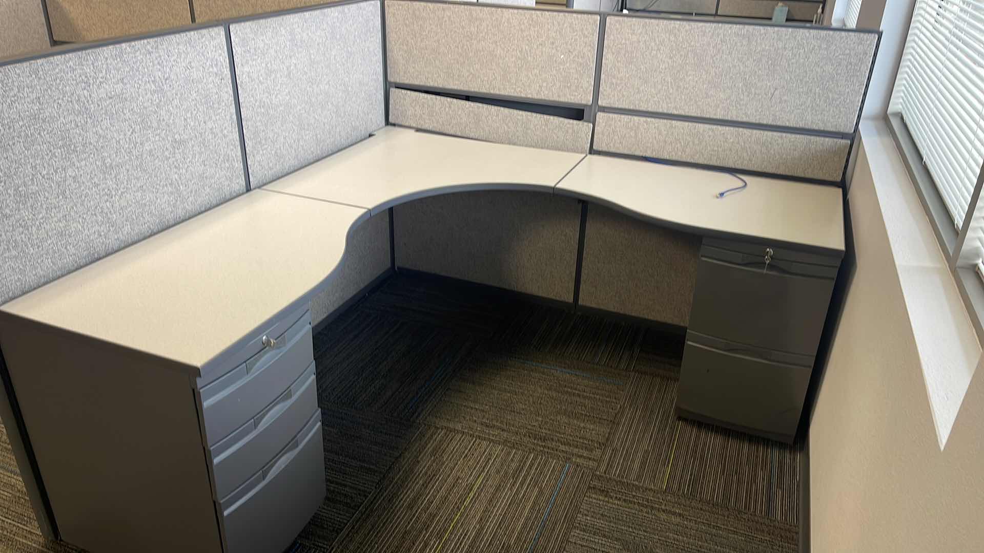 Photo 7 of 6 PC CUBICAL SET W 5 DRAWER MEDAL BASE DESKS 76” X 76” H50” (BUYER TO DISASSEMBLE & REMOVE FROM 2ND STORY OFFICE BUILDING W ELEVATOR)