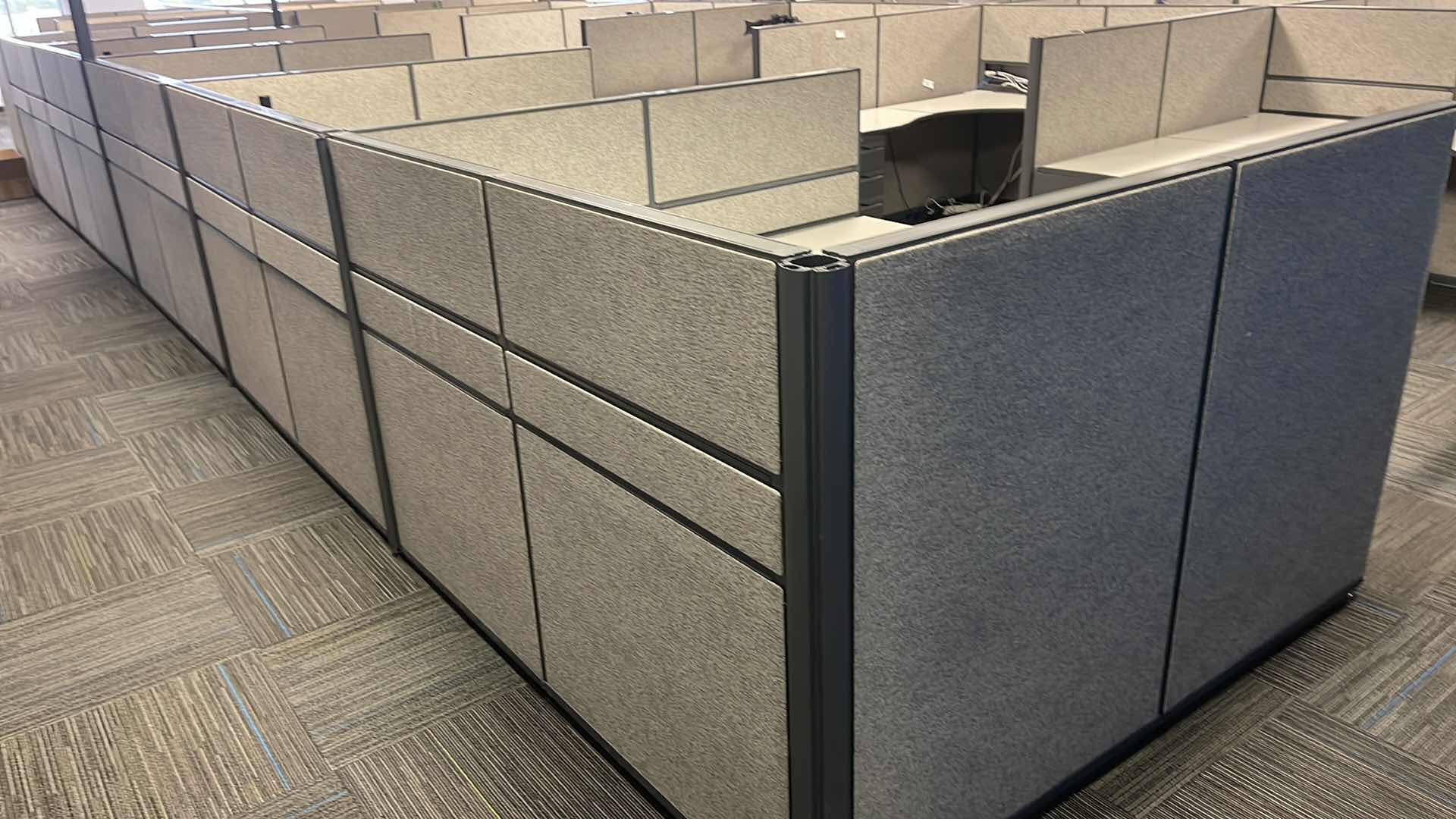 Photo 2 of 3 PC CUBICAL SET W 5 DRAWER MEDAL BASE DESKS 76” X 76” H50” (BUYER TO DISASSEMBLE & REMOVE FROM 2ND STORY OFFICE BUILDING W ELEVATOR)