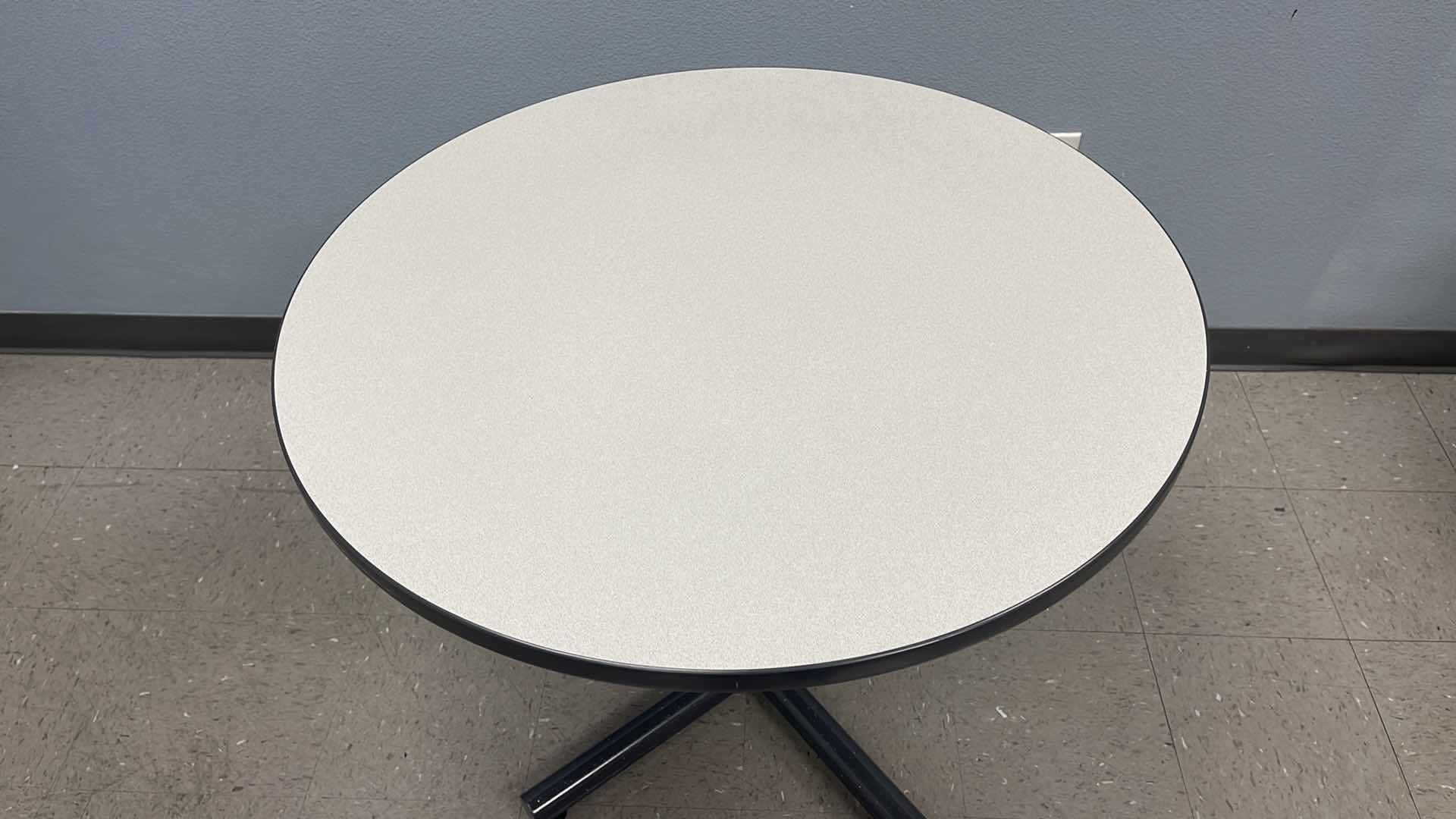 Photo 3 of 36” ROUND DINING TABLE W MEDAL BASE H30”