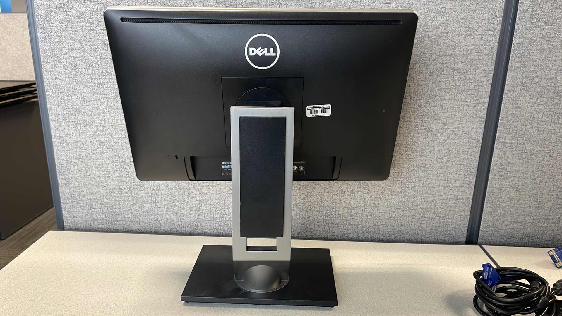 Photo 2 of DELL P2016T COMPUTER MONITOR