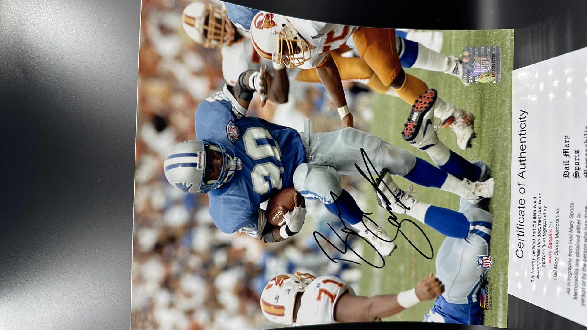 Photo 2 of BARRY SANDERS 8” X 10” AUTOGRAPHED PHOTO W COA