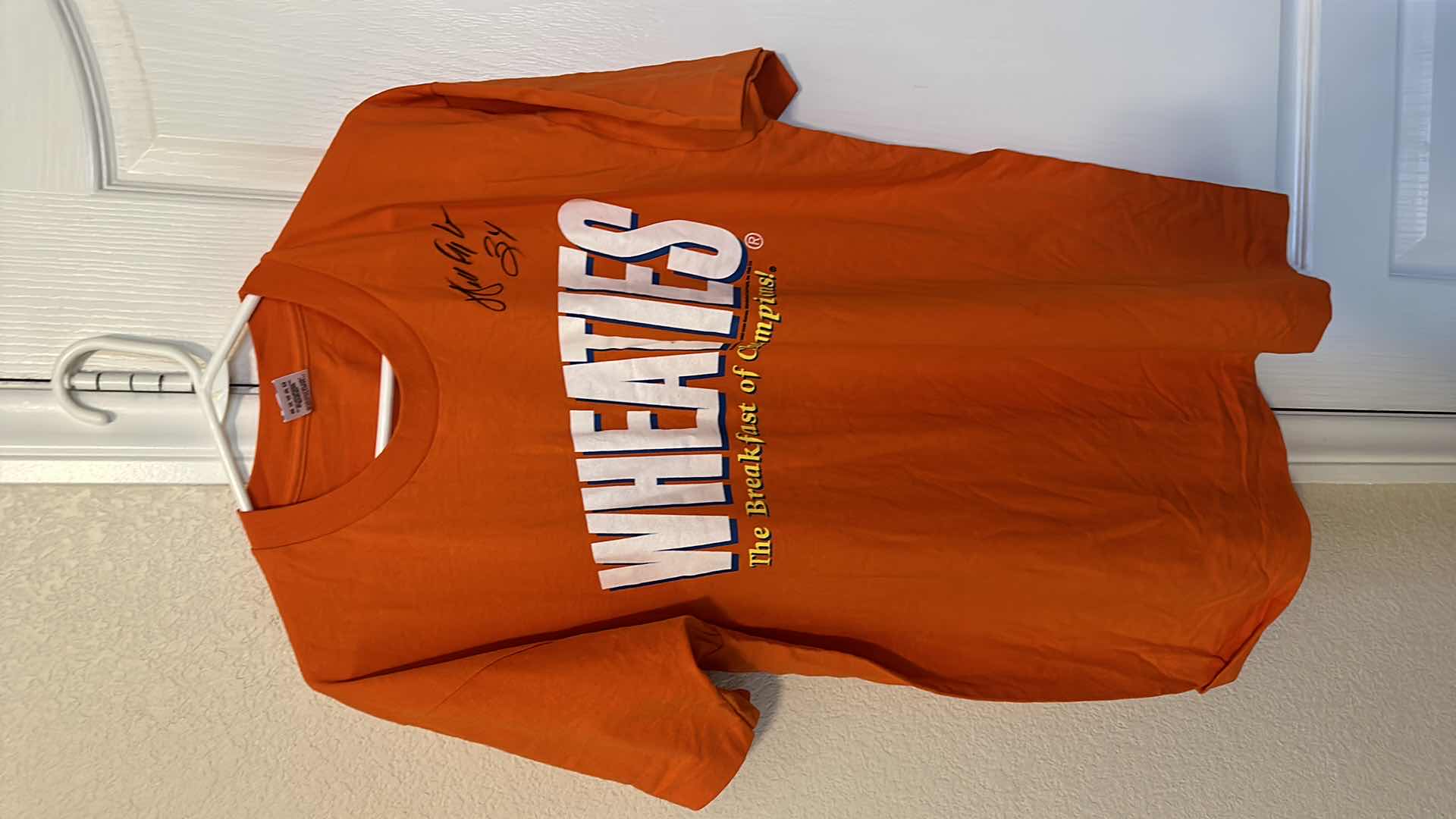 Photo 1 of VINTAGE WALTER PAYTON AUTOGRAPHED WHEATIES SHIRT XL