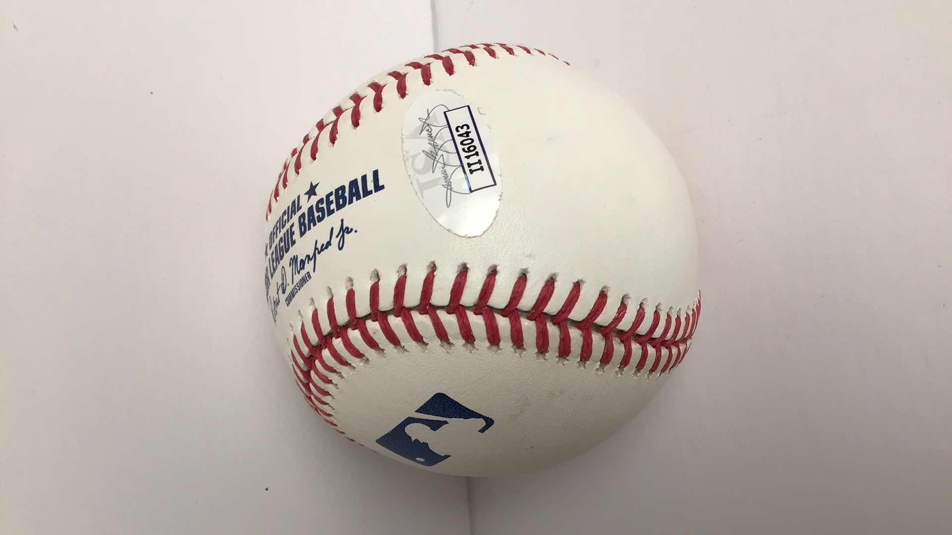 Photo 3 of DAVID PRICE 33 SIGNED OFFICIAL RAWLINGS BASEBALL JSA II16043*