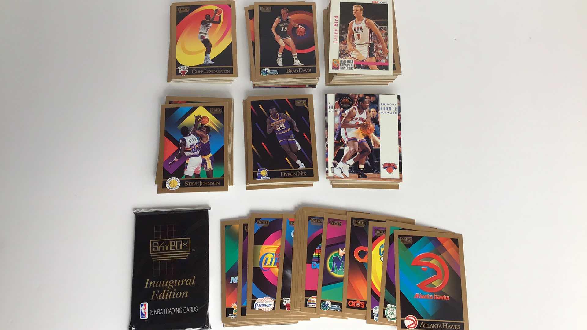 Photo 1 of $100 LOT OF APPROX 250 SKYBOX 90S NBA CARDS/1 SEALED INAUGURAL EDITION PACK*